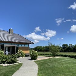 Blustone Vineyards