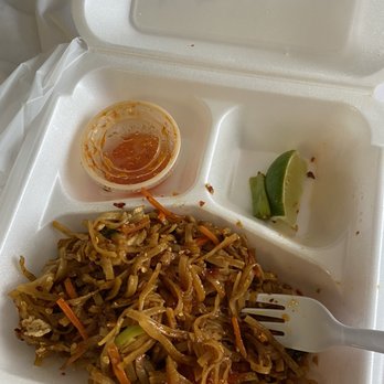 Thai Kitchen Cafe - Pad thai chicken - Thai Near Me - Oklahoma City, Oklahoma
