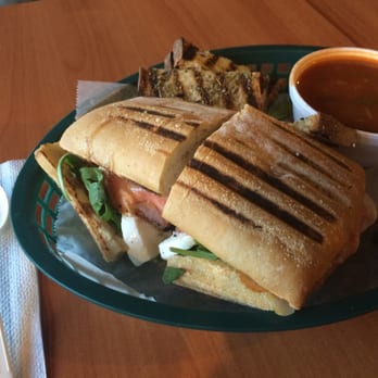 Bonta - Ordered the number one on the menu. Prosciutto Sandwhich with minestrone soup on the side. - Cafes Near Me - Lincolnshire, Illinois