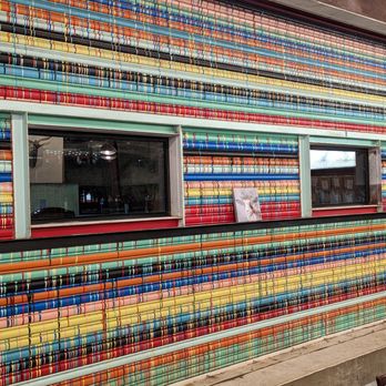 Rodeo Goat - Colorful backdrop of painted shutters - Burgers Near Me - Houston, Texas