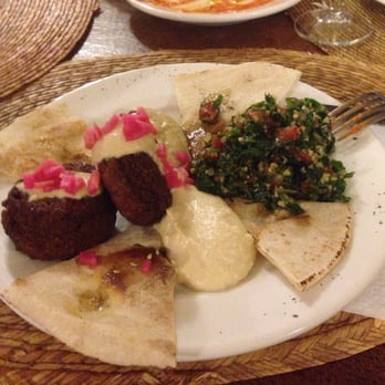 Fenicia - Mixed platter - Lebanese Near Me - San Miguel de Allende, GUA