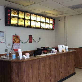 Goodie's Carryout - Front counter. Place is messy & cold as hell. No heat! - Chinese Near Me - Burtonsville, Maryland