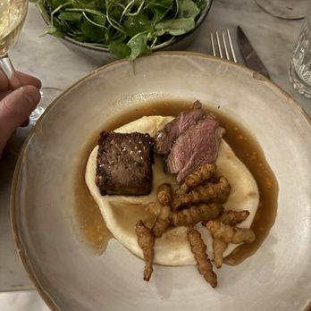 Ellsworth - CLAVISY FARM LAMB, CELERIAC PURÉE, CROSNES, JUS - Wine Bars Near Me - Paris, 75 Ellsworth - CLAVISY FARM LAMB, CELERIAC PURÉE, CROSNES, JUS - Wine Bars Near Me - Paris, 75