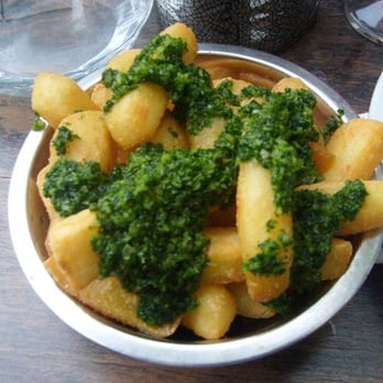 Buen Ayre - chips with garlic and parsley sauce - Argentine Near Me - London, XGL Buen Ayre - chips with garlic and parsley sauce - Argentine Near Me - London, XGL