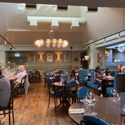 Browns Oxford - Inside seating