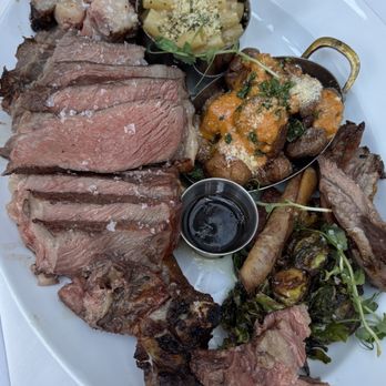 Glowbal - Canadian (New) Near Me - Vancouver, British Columbia