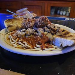 Track Shack - Linguini and meatballs with mushrooms