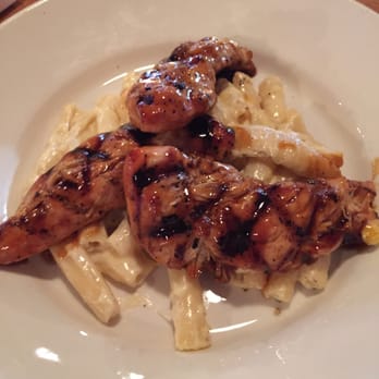 Brooklyn's Backyard - Kicking chicken normally on coleslaw but I had t on Mac and cheese? Yum yum!    Todd Charske - New American Near Me - Ocala, Florida