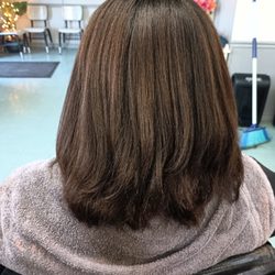 Eddie's Hair salon - Shampoo flat iron after
