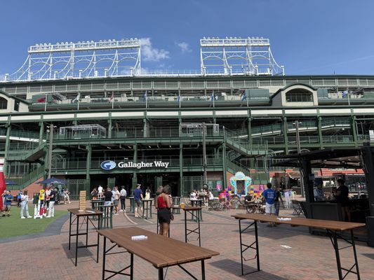 Gallagher Way by null