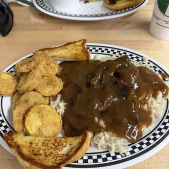 Sky D’s Place - Beef tips & fried squash - Southern Near Me - Lawtey, Florida Sky D’s Place - Beef tips & fried squash - Southern Near Me - Lawtey, Florida