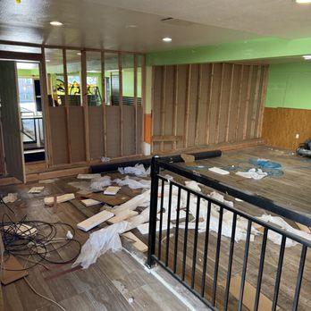 Clean up Crew - Process of making a Smokeshop and cleaning up the mess associated with the job - Junk Removal & Hauling Near Me - Alameda, California