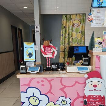 Happy Lemon - Service counter - Bubble Tea Near Me - San Diego, California Happy Lemon - Service counter - Bubble Tea Near Me - San Diego, California
