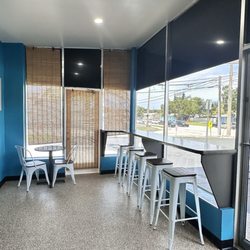 Aloha Ansley Hawaiian Fusion - Interior seating