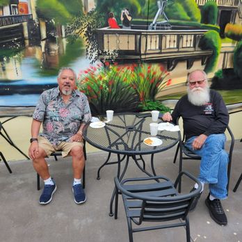 Arnie’s Bakery & Cafe - Happy returning customers at Arnies bakery! - Bakeries Near Me - Tujunga, California Arnie’s Bakery & Cafe - Happy returning customers at Arnies bakery! - Bakeries Near Me - Tujunga, California