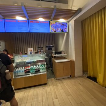 Pepe by José Andrés - Inside - Sandwiches Near Me - Orlando, Florida