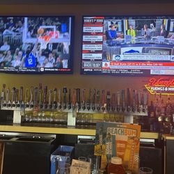 Buffalo Wild Wings - Bar