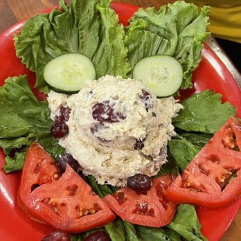 L & R Soda Bar - Chicken Salad - American Near Me - Elkton, Kentucky
