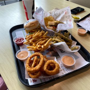 Habit Burger & Grill - Salad Near Me - Tukwila, Washington
