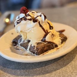 Brownie Dessert with Vanilla Ice Cream Brownie Dessert with Vanilla Ice Cream