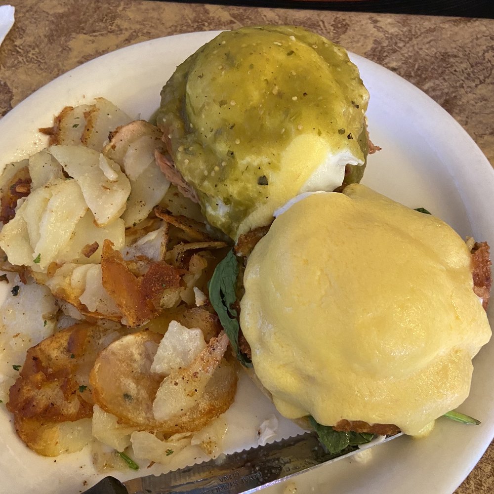 Crackers & Co Cafe - Eggs Benedict (one pork carnitas and one crab) - American Near Me - Tempe, Arizona Crackers & Co Cafe - Eggs Benedict (one pork carnitas and one crab) - American Near Me - Tempe, Arizona