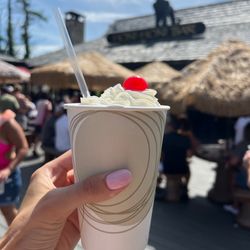 The Honi-Honi Bar