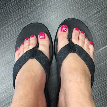 Simply Shear & Spa - Lani added a flowerlove my toes - Hair Salons Near Me - Lakeside, California Simply Shear & Spa - Lani added a flowerlove my toes - Hair Salons Near Me - Lakeside, California