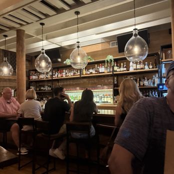 South Main Social - Bar - Cocktail Bars Near Me - Greenville, South Carolina