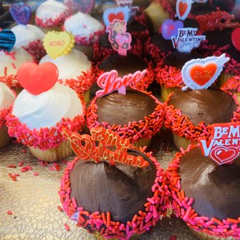 B & W Bakery - Bakeries Near Me - Hackensack, New Jersey