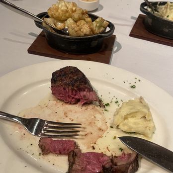 ELWAY'S Downtown - Filet Yukon Gold Mashed Potatoes Roasted Cauliflower - Breakfast & Brunch Near Me - Denver, Colorado