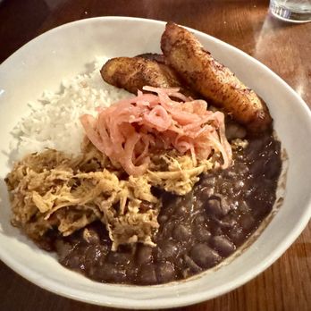 Deluxe 1717 - Cuban Deluxe Bowl with carnitas - American Near Me - Pasadena, California