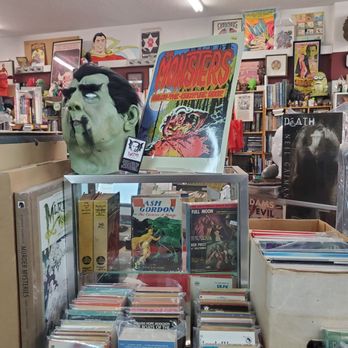 Dreamhaven Books & Comics - Comic Books Near Me - Minneapolis, Minnesota Dreamhaven Books & Comics - Comic Books Near Me - Minneapolis, Minnesota