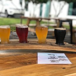 Flight (Tang, Cran Slam, Pink Pigeon, Mexican Hot Cocoa) Flight (Tang, Cran Slam, Pink Pigeon, Mexican Hot Cocoa)
