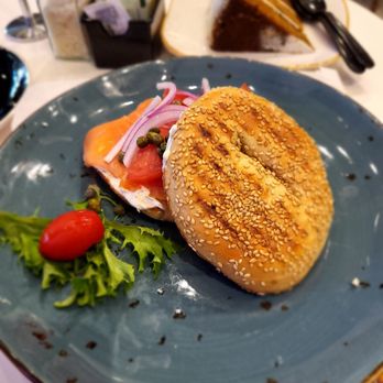 Crema Gourmet - Salmon Bagel - Breakfast & Brunch Near Me - Doral, Florida Crema Gourmet - Salmon Bagel - Breakfast & Brunch Near Me - Doral, Florida