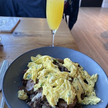 Roux Diner - Brisket Hash - Breakfast & Brunch Near Me - Chicago, Illinois Roux Diner - Brisket Hash - Breakfast & Brunch Near Me - Chicago, Illinois