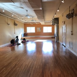 South Hills Power Yoga - Inside the Studio