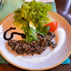 Savanna Restaurant  - Aziefa - Pikant gewürzte Belugalinsen mit Petersiliendressing