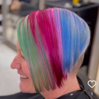 Salon lounge - Today's 4-color palette - Hair Salons Near Me - El Cajon, California Salon lounge - Today's 4-color palette - Hair Salons Near Me - El Cajon, California