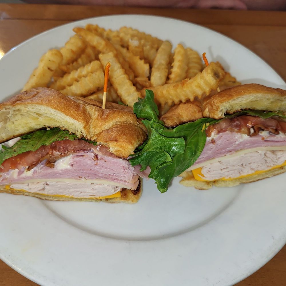 Peach Valley Cafe - Club sandwich. - Breakfast & Brunch Near Me - Maitland, Florida Peach Valley Cafe - Club sandwich. - Breakfast & Brunch Near Me - Maitland, Florida