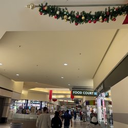 Post Oak Mall - Food court