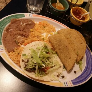 La Presa Restaurant - Three taco dinner with rice and beans. $7.99 - Mexican Near Me - Buffalo Grove, Illinois La Presa Restaurant - Three taco dinner with rice and beans. $7.99 - Mexican Near Me - Buffalo Grove, Illinois