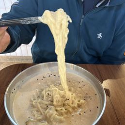 1/2 Reglar 지존 짬짜면, 안매운맛 Cold Soybean Soup 콩국수 1/2 Reglar 지존 짬짜면, 안매운맛 Cold Soybean Soup 콩국수