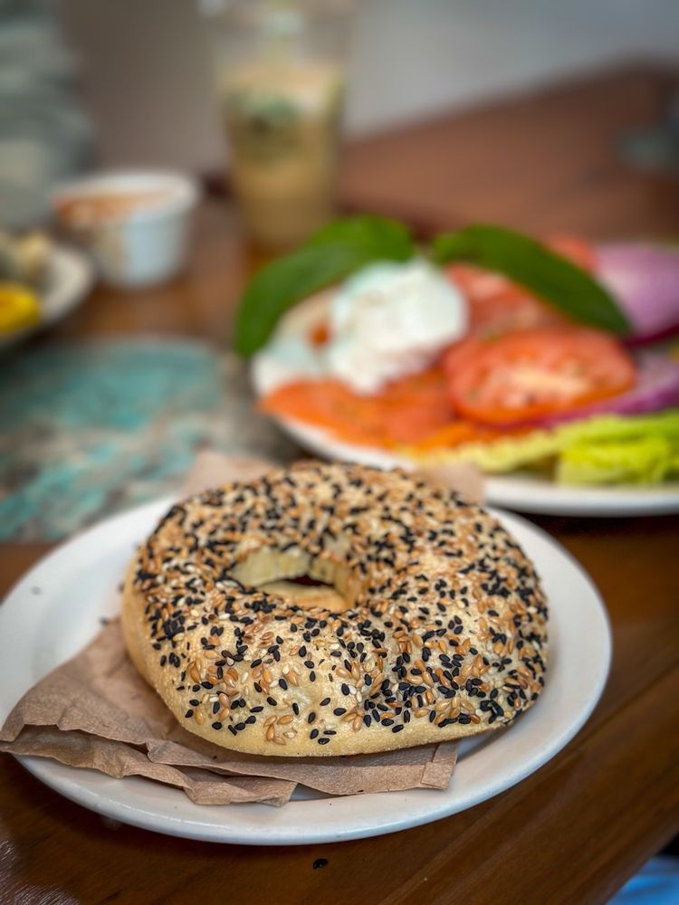 Social spots from Urth Caffé-Pasadena