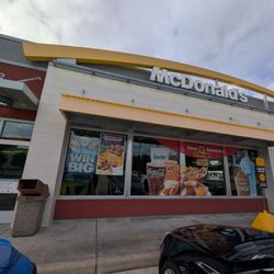 McDonald's - Outside