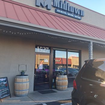 Midtown Spirits Wine & Bites - Front of MidTown Wine and Spirits - Wine Bars Near Me - Reno, Nevada Midtown Spirits Wine & Bites - Front of MidTown Wine and Spirits - Wine Bars Near Me - Reno, Nevada
