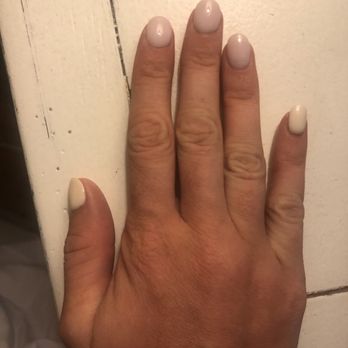 Omani  - 3 pink nails and 2 white ‍ - Nail Salons Near Me - Chicago, Illinois