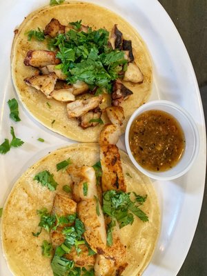 El Muelle Seafood Airline