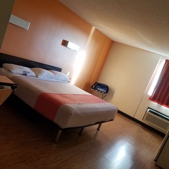 Motel 6 - Carson - Nice first impression. - Hotels Near Me - Carson, California Motel 6 - Carson - Nice first impression. - Hotels Near Me - Carson, California
