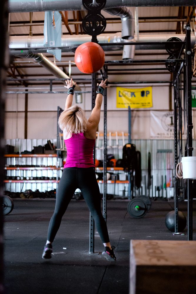 CrossFit RWOL Logo