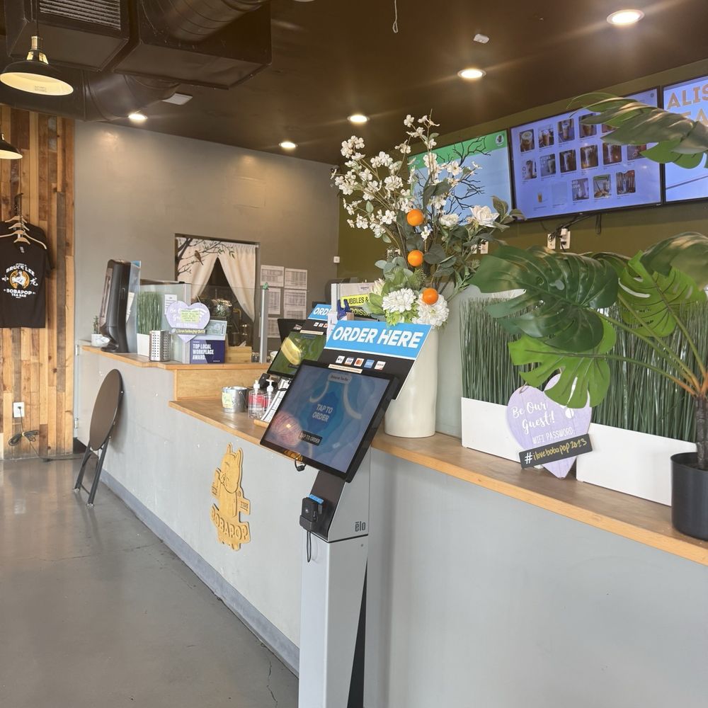 BoBaPOP Tea Bar - Interior 3 - Coffee & Tea Near Me - San Gabriel, California
